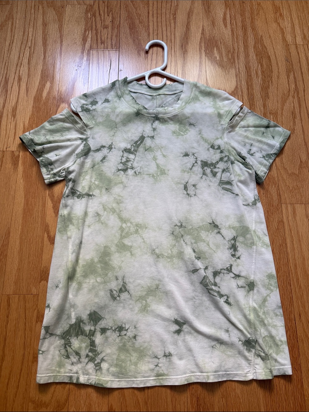 lululemon athletica Green Tie-Dye Short Sleeve Tee